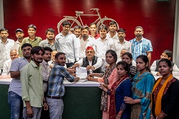 UP में स्वास्थ्य बदहाल पूरी तरह से बदहाल-अखिलेश