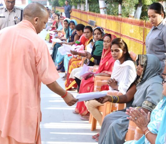 सबके जीवन में खुशहाली का संकल्पित : मुख्यमंत्री सबके जीवन में खुशहाली का संकल्पित : मुख्यमंत्री