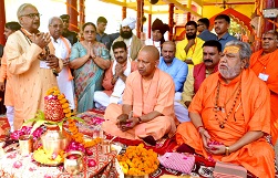 मुख्यमंत्री ने सीतापुर को दी 550 करोड़ की सौगात