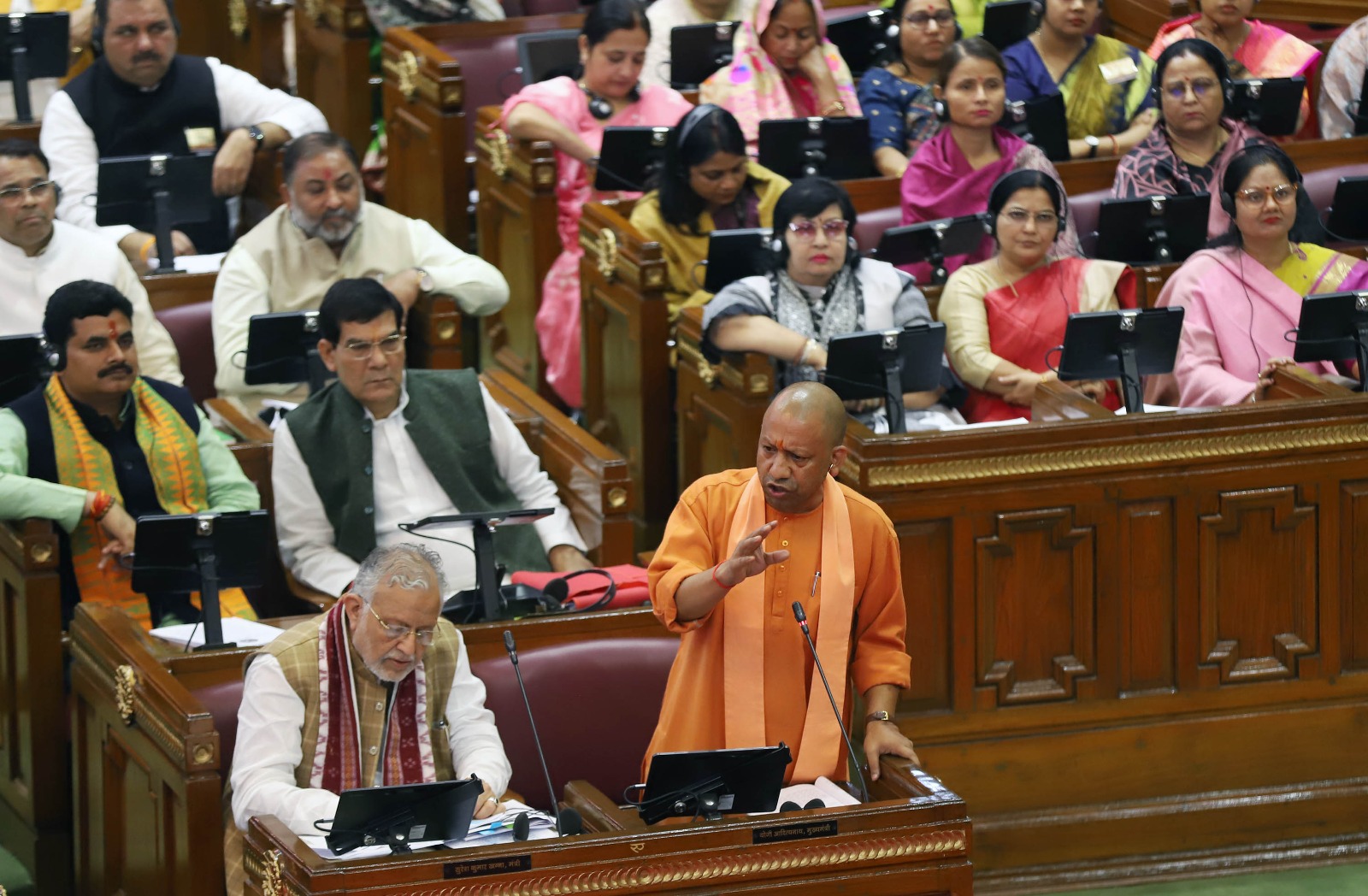 Photo of डबल इंजन की सरकार कहती नहीं करके दिखाती है-योगी