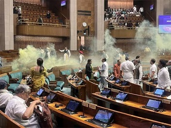 लोगों के मन में आक्रोश क्यों..? लोगों के मन में आक्रोश क्यों..?