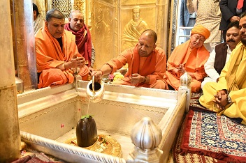 वैभव की नई गाथा गा रही काशी वैभव की नई गाथा गा रही काशी