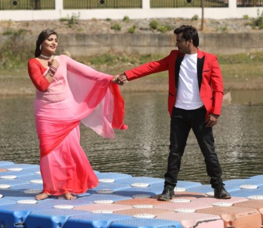 प्रेम कहानी “पगली दिवानी”