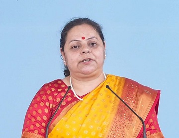 गंगा घाटों पर छायाचित्र लेने पर लगे प्रतिबंध-अमिता गंगा घाटों पर छायाचित्र लेने पर लगे प्रतिबंध-अमिता