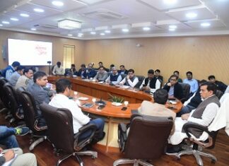 वन ट्रिलीयन डाॅलर अर्थव्यवस्था में ऊर्जा एवं नगर विकास का होगा योगदान- ए.के.शर्मा वन ट्रिलीयन डाॅलर अर्थव्यवस्था में ऊर्जा एवं नगर विकास का होगा योगदान- ए.के.शर्मा