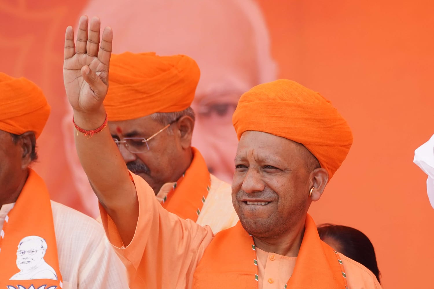 Photo of कांग्रेस को बना दीजिए इतिहास-योगी