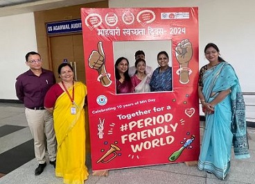 माहवारी गर्व की बात शर्माएं नही-डॉ. पिंकी माहवारी गर्व की बात शर्माएं नही-डॉ. पिंकी