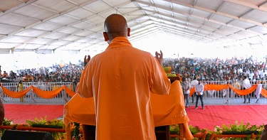 दिल्ली के सिंहासन पर रामभक्त ही राज करेगा-योगी दिल्ली के सिंहासन पर रामभक्त ही राज करेगा-योगी