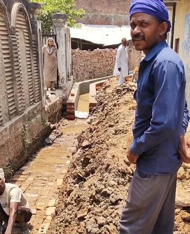 मानक के विपरीत हो रहा निर्माण मानक के विपरीत हो रहा निर्माण