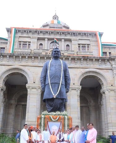 अटल जी ने रखी थी आधुनिक भारत की नींव-योगी अटल जी ने रखी थी आधुनिक भारत की नींव-योगी