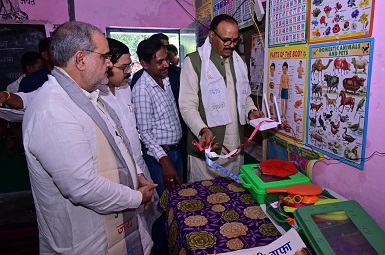 इंटरनेट से आ रही गांवों में खुशहाली-ब्रजेश पाठक इंटरनेट से आ रही गांवों में खुशहाली-ब्रजेश पाठक