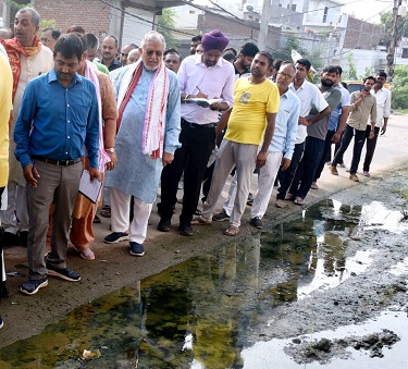 लखनऊ प्रभारी मंत्री से नहीं संभल रहा मंत्री वार्ड