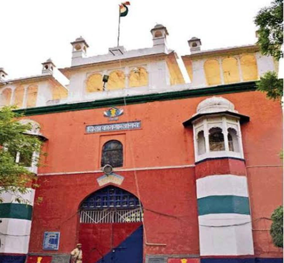 Photo of जेल सुरक्षाकर्मियों ने मानवता को किया शर्मशार