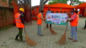 निकायों में चल रहा नॉन-स्टॉप महासफाई अभियान निकायों में चल रहा नॉन-स्टॉप महासफाई अभियान