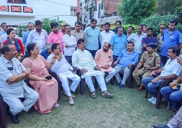 असामाजिक तत्वों द्वारा पार्षद पर हमला सख्त हुई महापौर असामाजिक तत्वों द्वारा पार्षद पर हमला सख्त हुई महापौर
