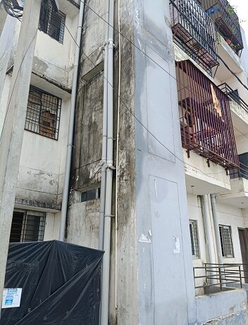 प्रधानमंत्री आवास योजना का भंडा फूटा प्रधानमंत्री आवास योजना का भंडा फूटा