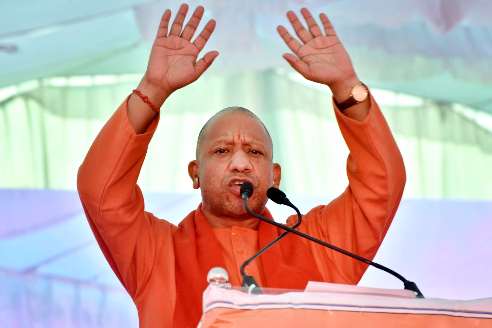 Photo of महाराष्ट्र में गरजे योगी