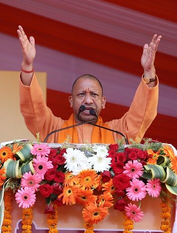 पीडीए मतलब प्रोडक्शन हाउस ऑफ दंगाई एंड अपराधी-योगी पीडीए मतलब प्रोडक्शन हाउस ऑफ दंगाई एंड अपराधी-योगी