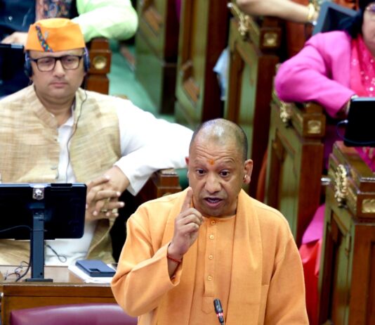 सदन में योगी ने विपक्ष को दिखाया आईना