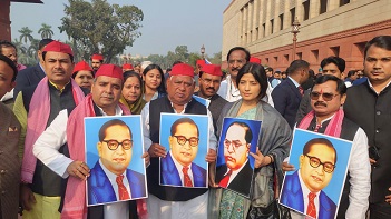 भाजपा के लोग असंवैधानिक और गैरकानूनी कार्य करते हैं-अखिलेश