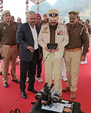 महाकुम्भ में तैनात होगा अंडर वॉटर ड्रोन महाकुम्भ में तैनात होगा अंडर वॉटर ड्रोन