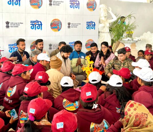 राष्ट्रीय युवा दिवस पर भव्य नमामि गंगे यज्ञ