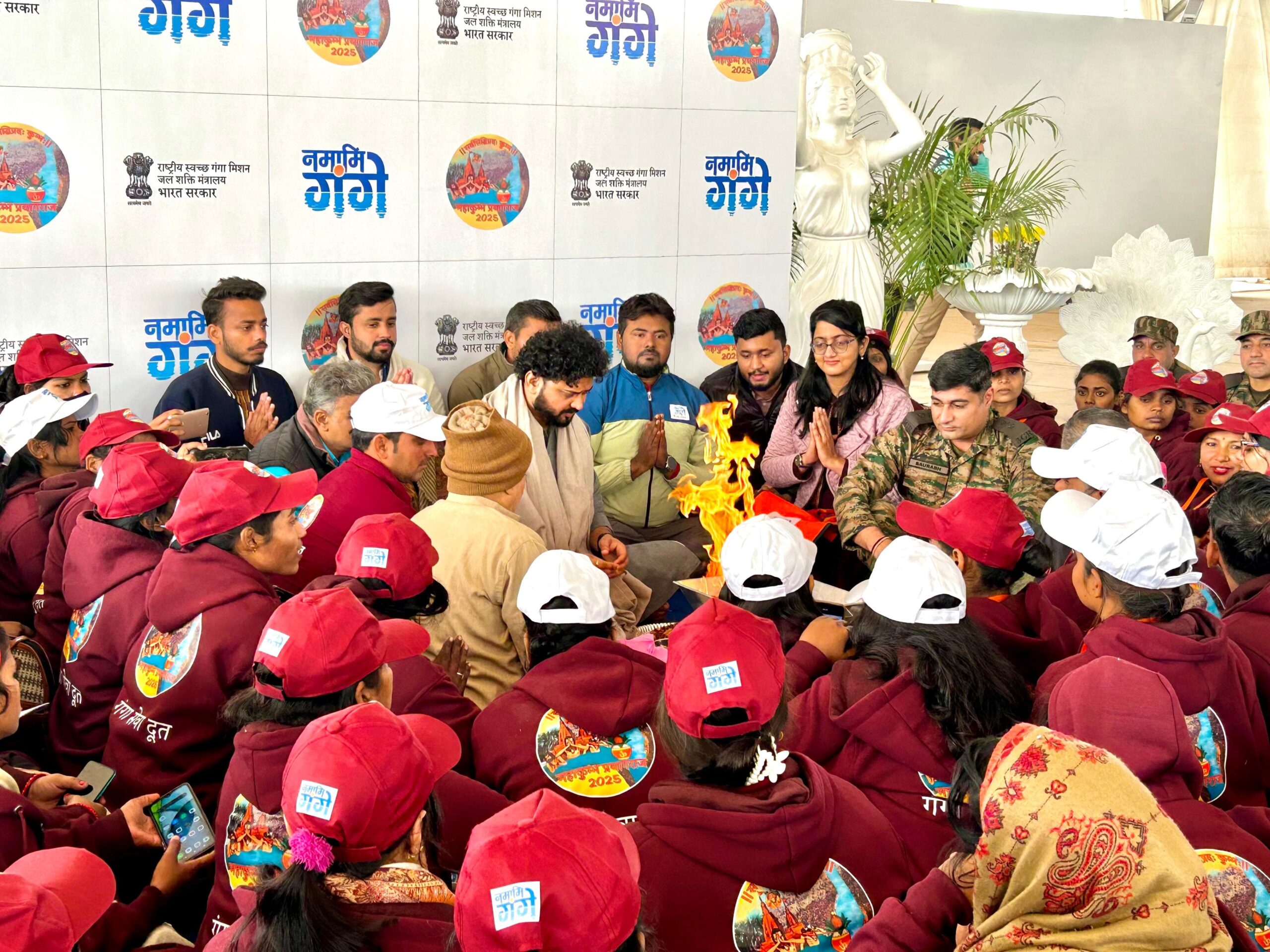 Photo of राष्ट्रीय युवा दिवस पर भव्य नमामि गंगे यज्ञ