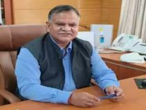manoj singh विकास व विरासत: प्रगति पथ पर उत्तर प्रदेश