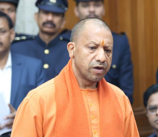 सपा सरकार के हर काम को समाजवादी नाम-योगी