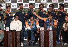 भोजपुरी दबंग्स ने लॉन्च की अपनी नई जर्सी भोजपुरी दबंग्स ने लॉन्च की अपनी नई जर्सी