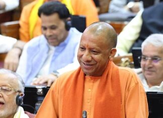 लेबर फोर्स से इकॉनमिक फोर्स बना यूपी-योगी लेबर फोर्स से इकॉनमिक फोर्स बना यूपी-योगी