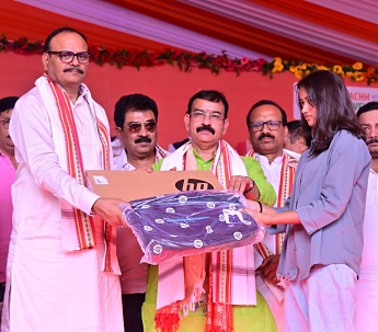 आठ वर्षों में बदली प्रदेश की तस्वीरः ब्रजेश पाठक आठ वर्षों में बदली प्रदेश की तस्वीरः ब्रजेश पाठक