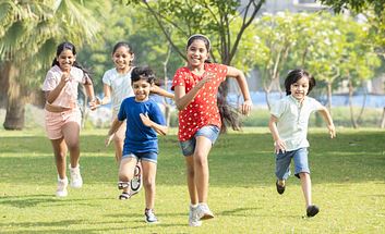 अपनी ग्रीष्मकालीन छुट्टियों को कैसे बिताया अपनी ग्रीष्मकालीन छुट्टियों को कैसे बिताया
