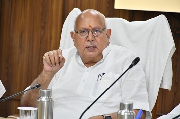 कृषि मंत्री ने की विभागीय योजनाओं की समीक्षा कृषि मंत्री ने की विभागीय योजनाओं की समीक्षा