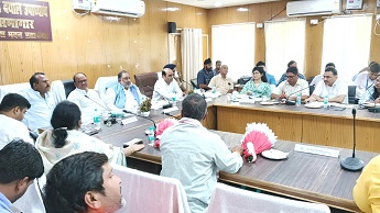 रोस्टर के अनुसार विद्युत आपूर्ति की जाये-दयाशंकर सिंह रोस्टर के अनुसार विद्युत आपूर्ति की जाये-दयाशंकर सिंह
