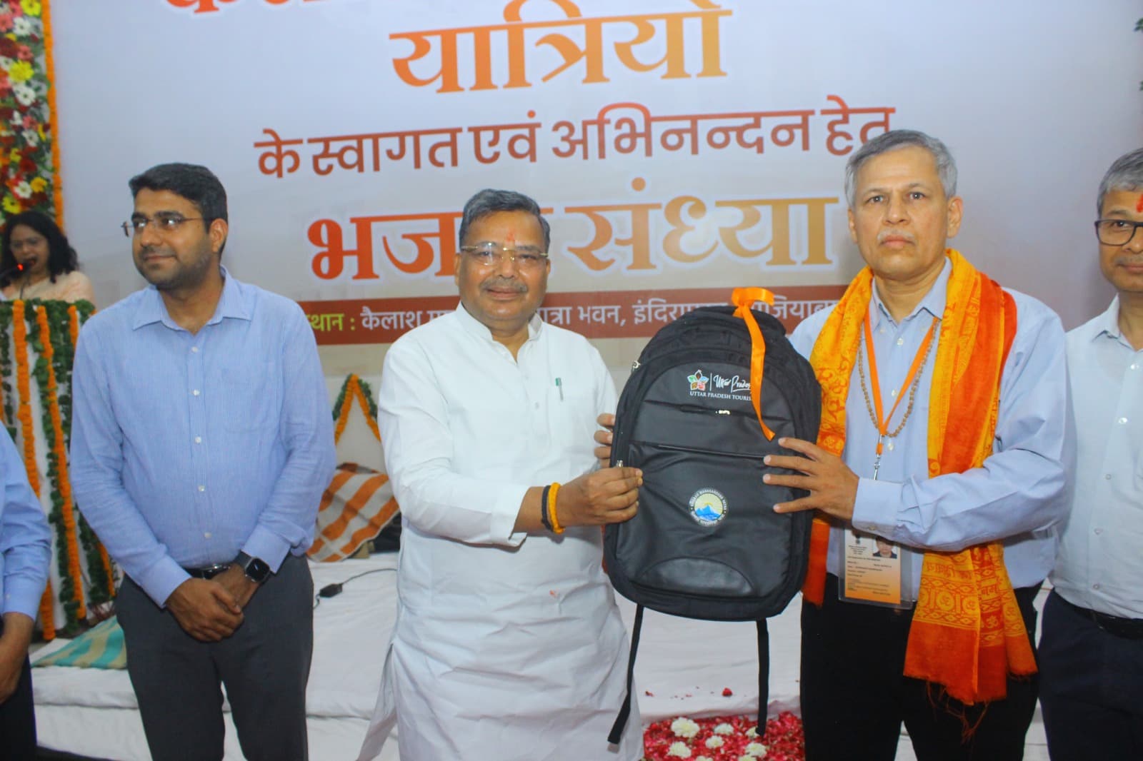 Photo of सनातन की शक्ति से भारत का पुनर्जागरण संभव- जयवीर सिंह