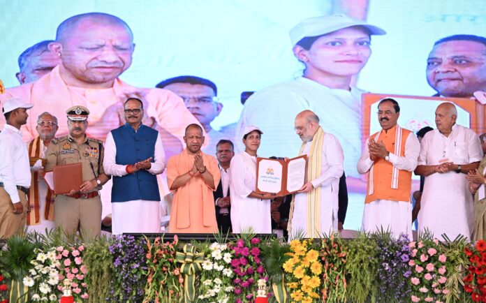योगी राज में आया परिवर्तनकारी युग- अमित शाह योगी राज में आया परिवर्तनकारी युग- अमित शाह