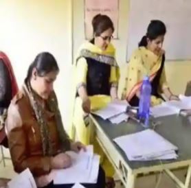 शिक्षकों के साथ यह अन्याय कब तक..? शिक्षकों के साथ यह अन्याय कब तक..?