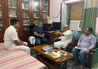 अम्बेडकरवादी दलित प्रोफेसर को प्रशासन कर रहा परेशान अम्बेडकरवादी दलित प्रोफेसर को प्रशासन कर रहा परेशान