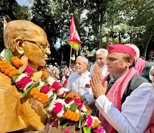 आपातकाल के पांच दशक बाद संविधान और लोकतंत्र का सबक आपातकाल के पांच दशक बाद संविधान और लोकतंत्र का सबक