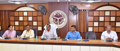 चिन्हित ग्रामों में कल्याणकारी योजनाओं का लाभ पहुँचाया जाएगा-प्रमुख सचिव चिन्हित ग्रामों में कल्याणकारी योजनाओं का लाभ पहुँचाया जाएगा-प्रमुख सचिव