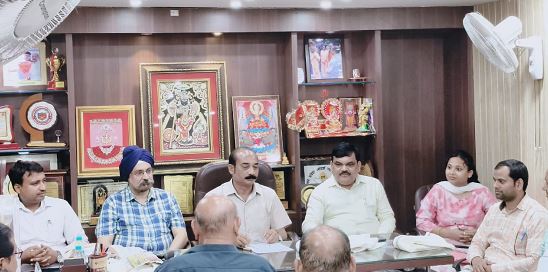 व्यापारी हित और उपभोक्ता स्वास्थ्य के लिए आदर्श व्यापार मंडल की बड़ी पहल व्यापारी हित और उपभोक्ता स्वास्थ्य के लिए आदर्श व्यापार मंडल की बड़ी पहल