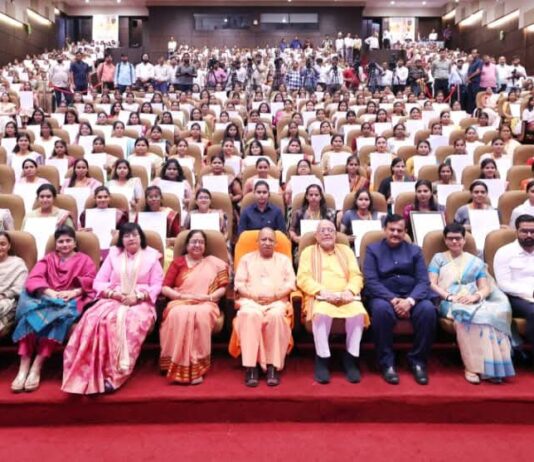 UP:थारू जनजाति की बेटियों का चयन निष्पक्ष प्रक्रिया का जीवंत उदाहरण