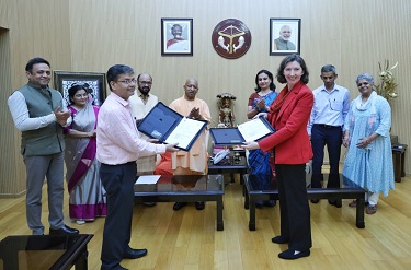 चिवनिंग-यूपी स्कॉलरशिप से तैयार होंगे भविष्य के ग्लोबल लीडर चिवनिंग-यूपी स्कॉलरशिप से तैयार होंगे भविष्य के ग्लोबल लीडर