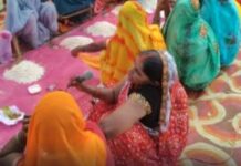 बटैया गांव में 201 महिलाओं ने किया सामूहिक दुरदरिया अनुष्ठान बटैया गांव में 201 महिलाओं ने किया सामूहिक दुरदरिया अनुष्ठान