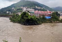 बाढ़: प्राकृतिक आपदा या मानवजनित त्रासदी..? बाढ़: प्राकृतिक आपदा या मानवजनित त्रासदी..?