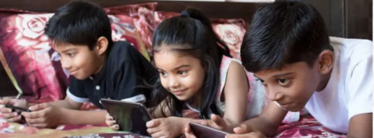 बच्चों की स्क्रीन की लत से पूरा विश्व क्यों परेशान बच्चों की स्क्रीन की लत से पूरा विश्व क्यों परेशान