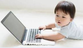 समय के साथ बदलती पीढ़ियाँ समय के साथ बदलती पीढ़ियाँ