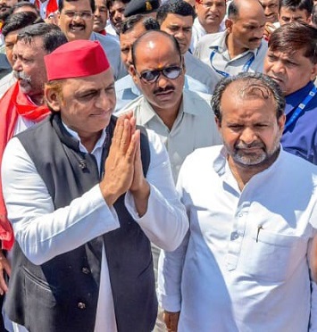 अवलेश सिंह पीडीए के नए रणनीतिकार अवलेश सिंह पीडीए के नए रणनीतिकार