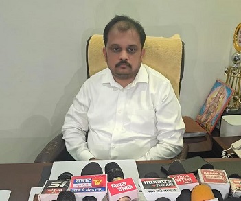 डायरेक्टर उद्देश्य तिवारी